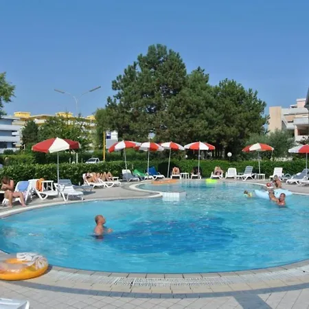 Apartamento Newly Constructed With Shared Pool *